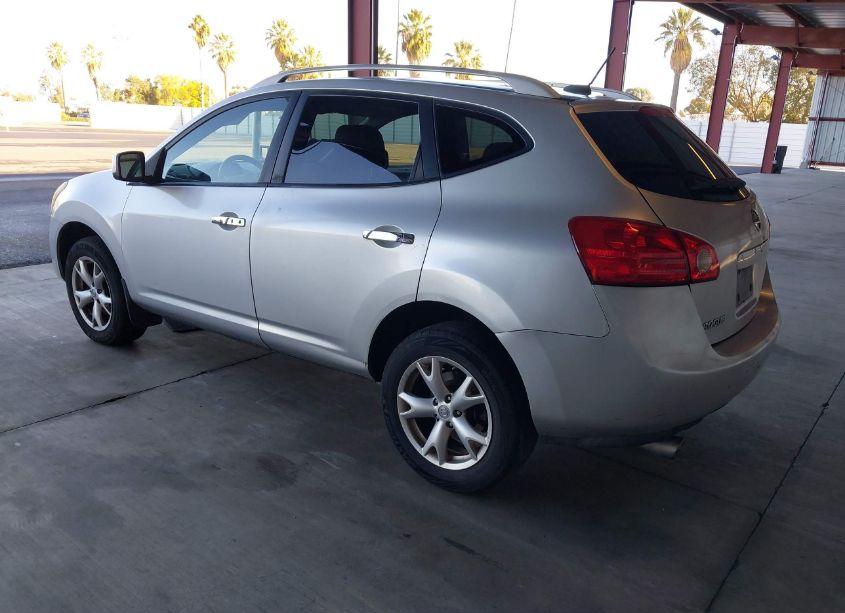 Photo 3 of 2010 Nissan Rogue SL (VIN JN8AS5MT5AW502764)