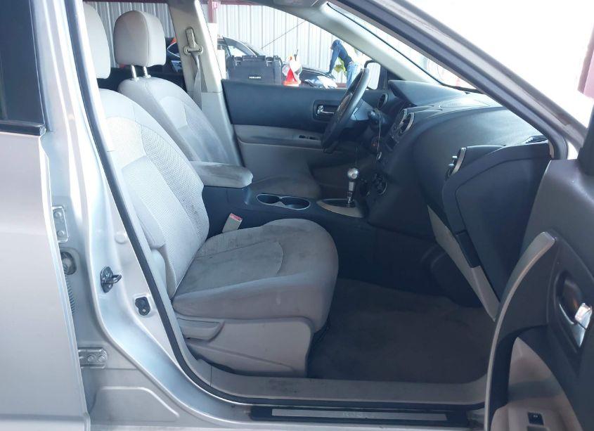 Photo 5 of 2010 Nissan Rogue SL (VIN JN8AS5MT5AW502764)