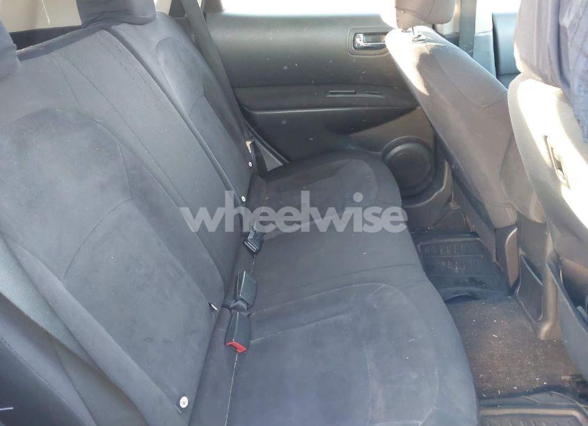 Photo 8 of 2010 Nissan Rogue S (VIN JN8AS5MT5AW505910)