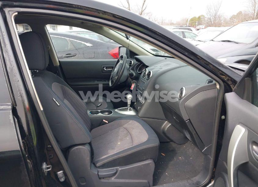 Photo 5 of 2011 Nissan Rogue SV (VIN JN8AS5MT5BW161738)