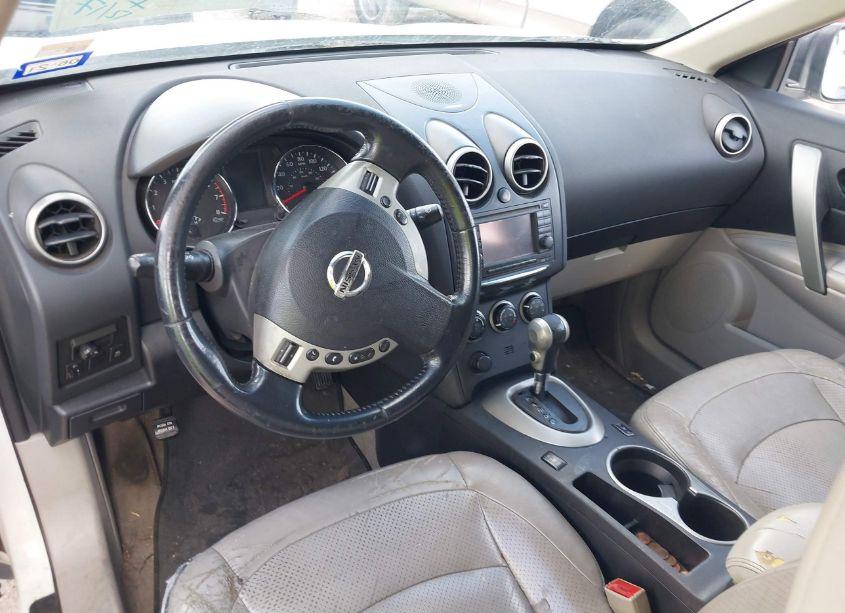 Photo 13 of 2011 Nissan Rogue SV (VIN JN8AS5MT5BW165482)