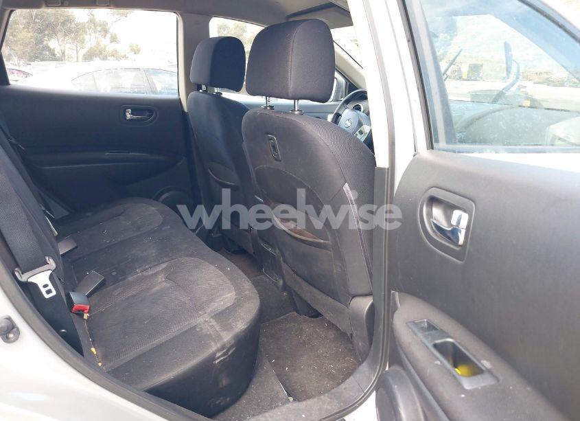 Photo 8 of 2012 Nissan Rogue S (VIN JN8AS5MT5CW263638)