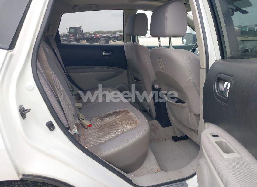 Photo 8 of 2012 Nissan Rogue SV (VIN JN8AS5MT5CW268466)