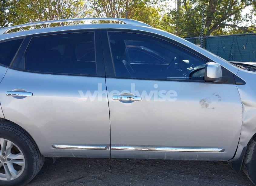 Photo 13 of 2012 Nissan Rogue SV (VIN JN8AS5MT5CW269049)