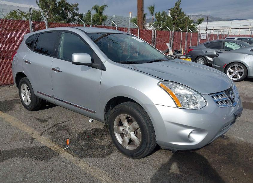 2013 Nissan Rogue S (VIN JN8AS5MT5DW018050) main photo