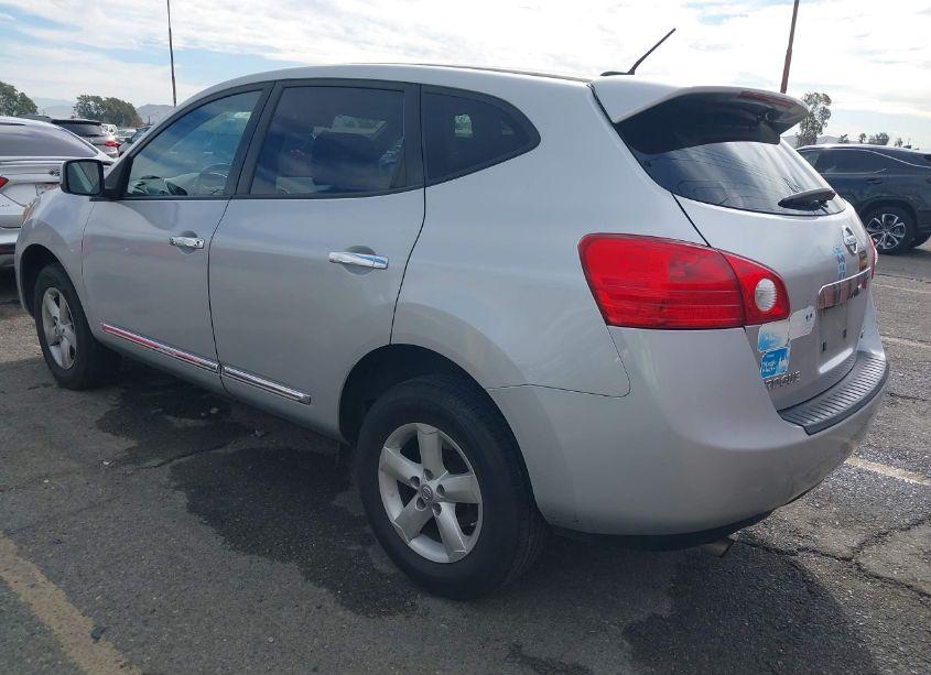 Photo 3 of 2013 Nissan Rogue S (VIN JN8AS5MT5DW018050)