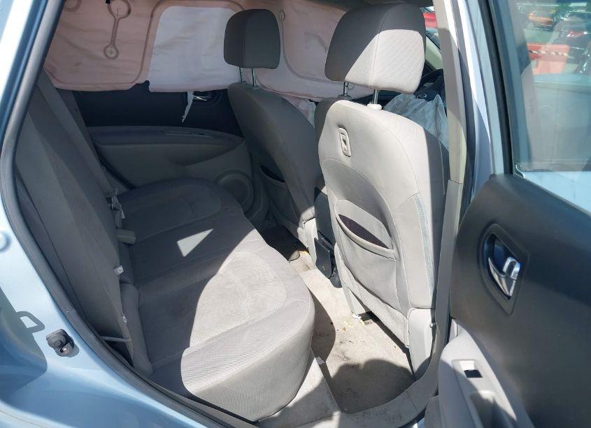 Photo 8 of 2013 Nissan Rogue S (VIN JN8AS5MT5DW025757)