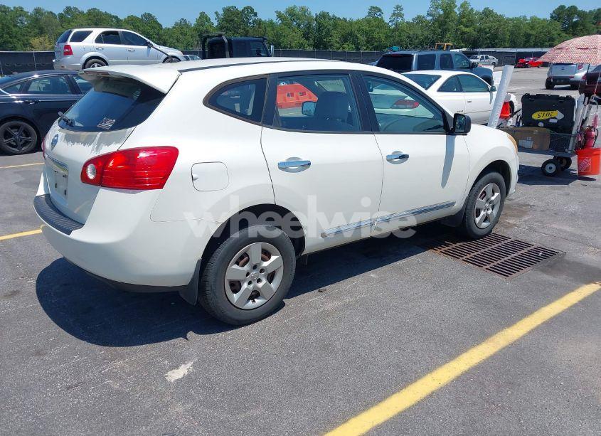 Photo 4 of 2013 Nissan Rogue S (VIN JN8AS5MT5DW041005)