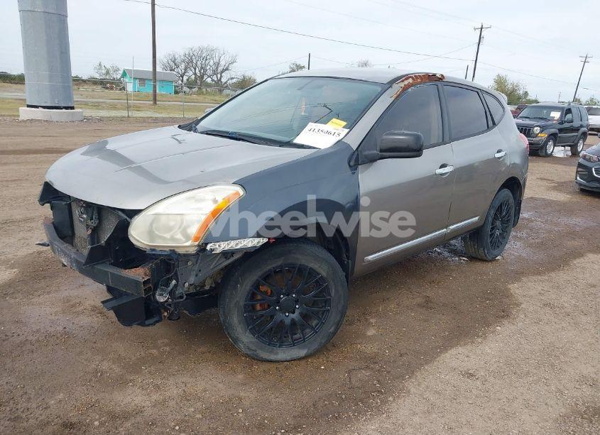 Photo 2 of 2013 Nissan Rogue S (VIN JN8AS5MT5DW508410)