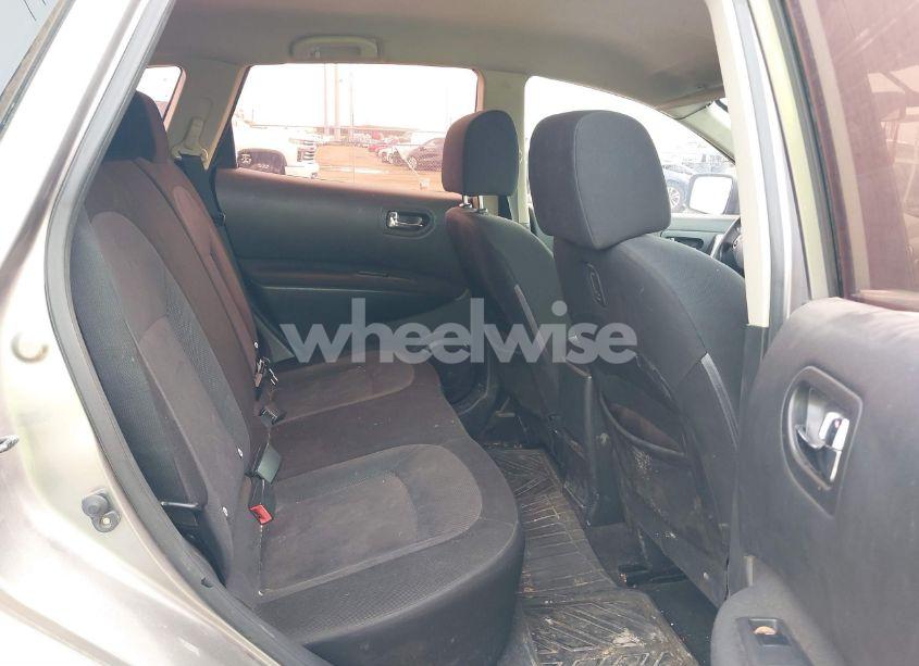 Photo 8 of 2013 Nissan Rogue S (VIN JN8AS5MT5DW508410)