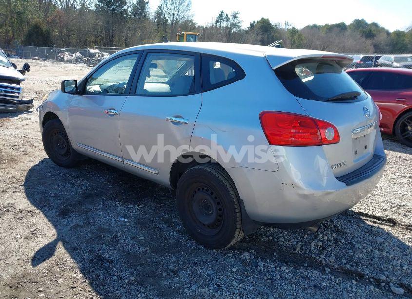 Photo 3 of 2013 Nissan Rogue S (VIN JN8AS5MT5DW509265)