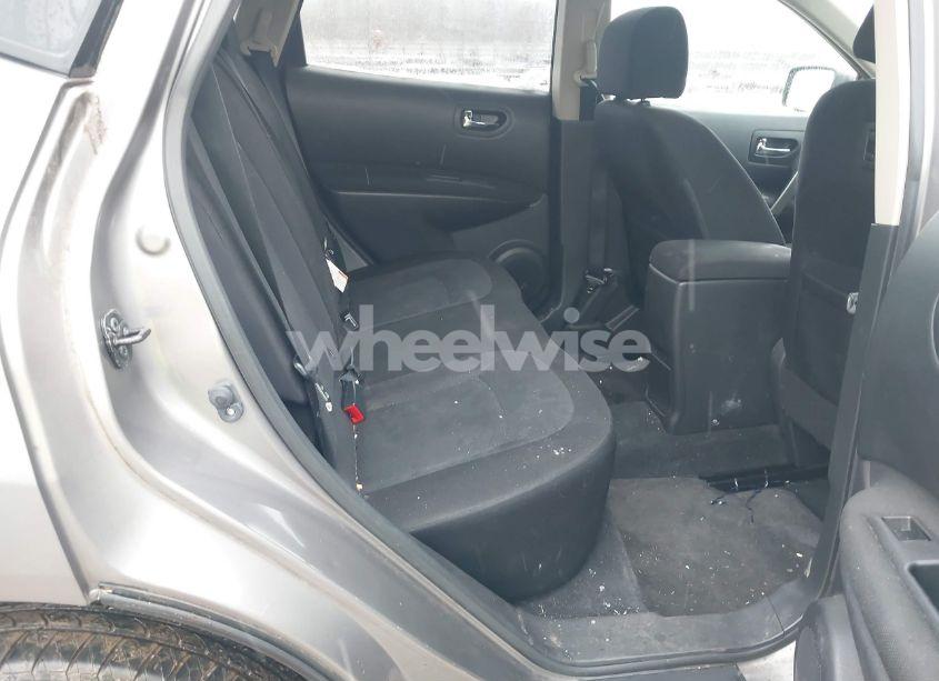 Photo 8 of 2013 Nissan Rogue S (VIN JN8AS5MT5DW541245)