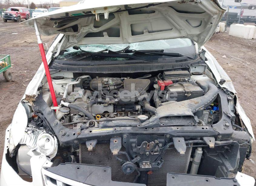 Photo 10 of 2013 Nissan Rogue S (VIN JN8AS5MT5DW545568)