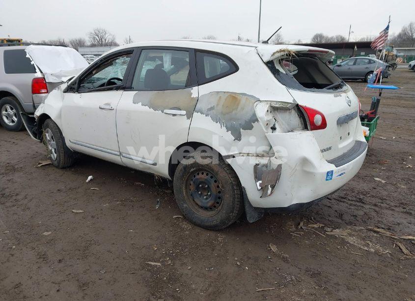 Photo 3 of 2013 Nissan Rogue S (VIN JN8AS5MT5DW545568)