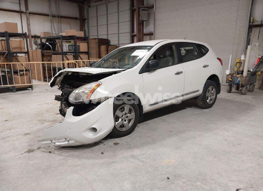 Photo 2 of 2014 Nissan Rogue SELECT S (VIN JN8AS5MT5EW100362)