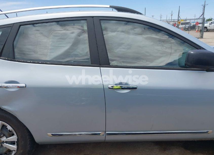 Photo 13 of 2014 Nissan Rogue SELECT S (VIN JN8AS5MT5EW103150)