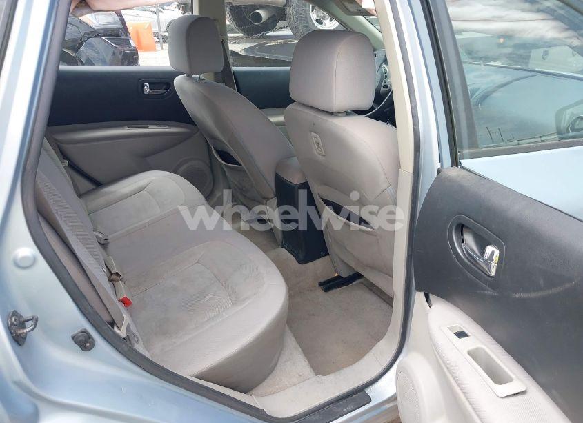 Photo 8 of 2014 Nissan Rogue SELECT S (VIN JN8AS5MT5EW103150)