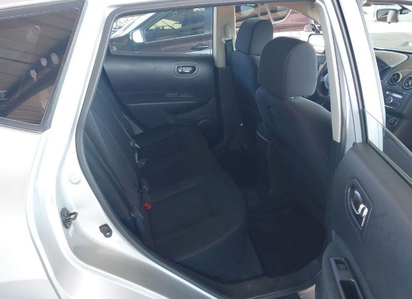 Photo 8 of 2014 Nissan Rogue SELECT S (VIN JN8AS5MT5EW607469)