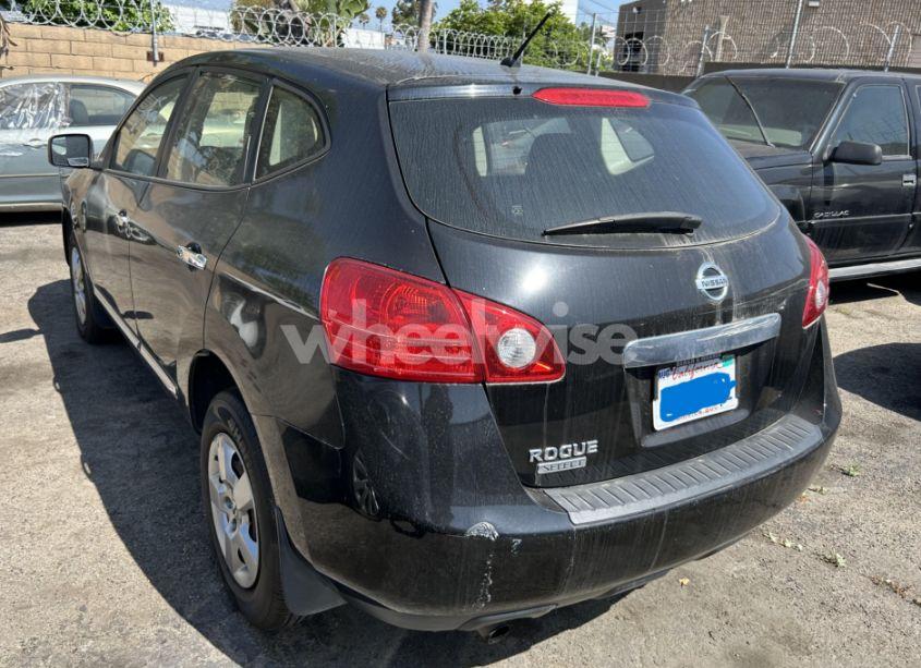 Photo 3 of 2014 Nissan Rogue SELECT S (VIN JN8AS5MT5EW618813)