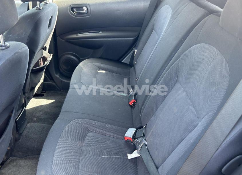 Photo 8 of 2014 Nissan Rogue SELECT S (VIN JN8AS5MT5EW618813)