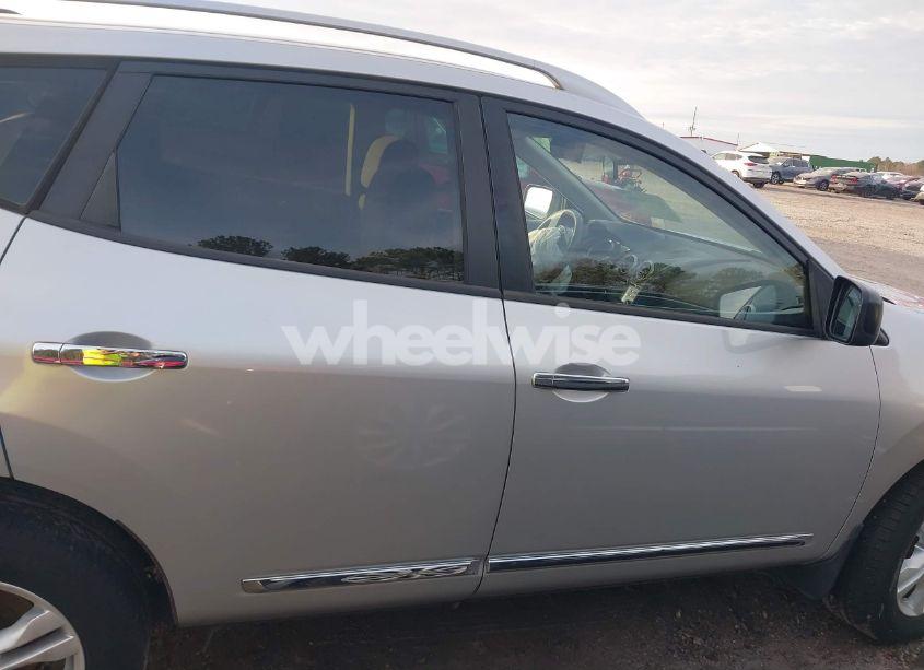 Photo 14 of 2015 Nissan Rogue SELECT S (VIN JN8AS5MT5FW157713)