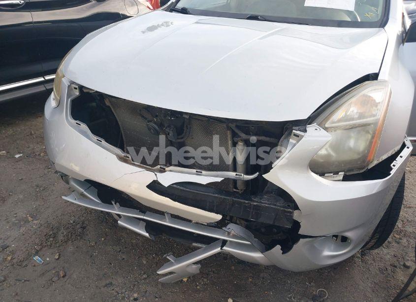 Photo 6 of 2015 Nissan Rogue SELECT S (VIN JN8AS5MT5FW157713)