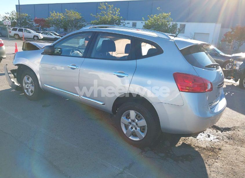 Photo 3 of 2015 Nissan Rogue SELECT S (VIN JN8AS5MT5FW658293)