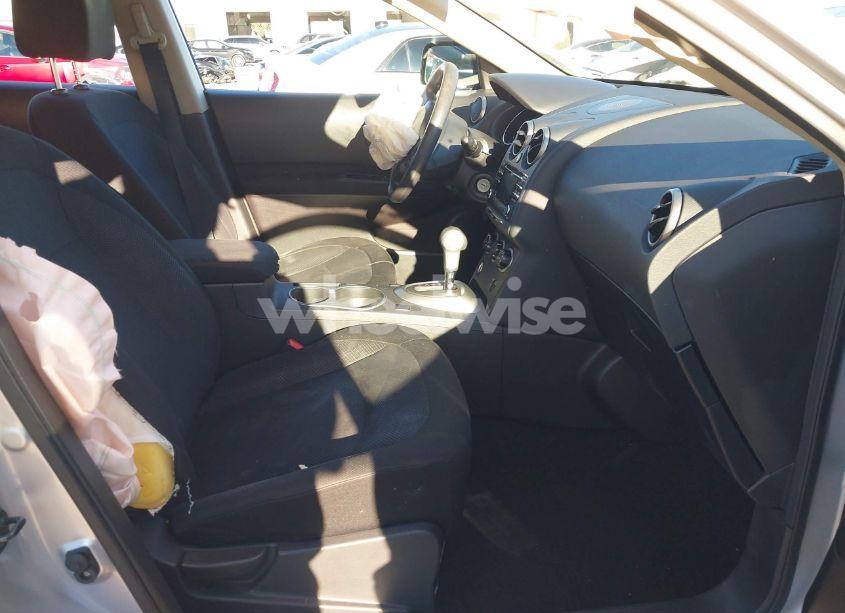 Photo 5 of 2015 Nissan Rogue SELECT S (VIN JN8AS5MT5FW658293)