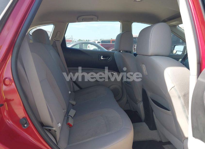 Photo 8 of 2015 Nissan Rogue SELECT S (VIN JN8AS5MT5FW669097)