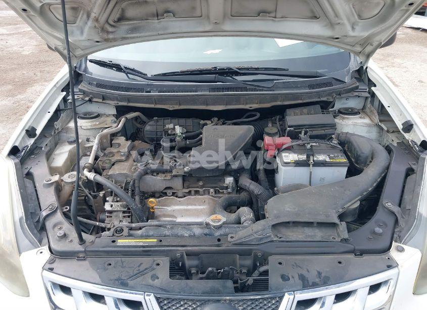 Photo 10 of 2015 Nissan Rogue SELECT S (VIN JN8AS5MT5FW671657)