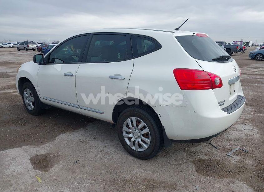 Photo 3 of 2015 Nissan Rogue SELECT S (VIN JN8AS5MT5FW671657)