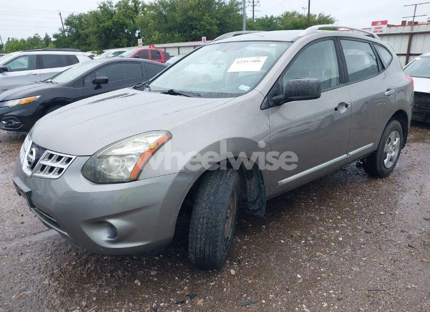 Photo 2 of 2015 Nissan Rogue SELECT S (VIN JN8AS5MT5FW672212)