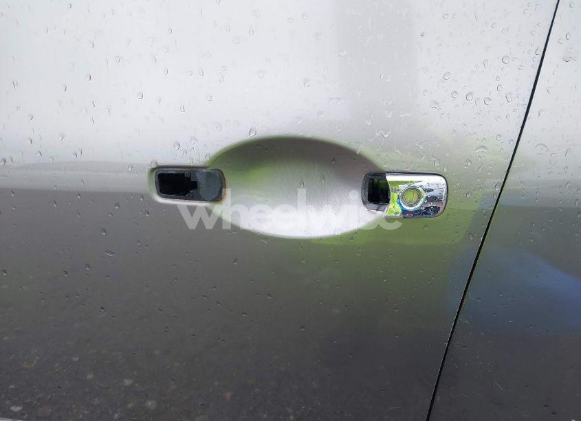 Photo 6 of 2015 Nissan Rogue SELECT S (VIN JN8AS5MT5FW672212)