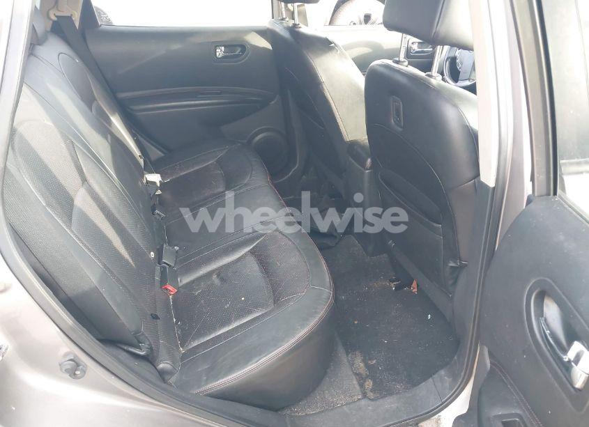 Photo 8 of 2010 Nissan Rogue SL (VIN JN8AS5MT6AW505561)