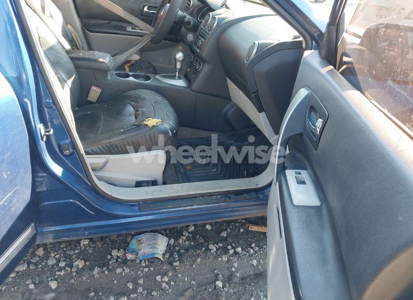 Photo 5 of 2011 Nissan Rogue S (VIN JN8AS5MT6BW160534)