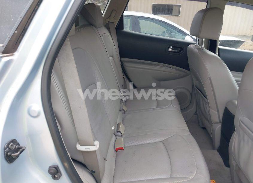 Photo 8 of 2011 Nissan Rogue SV (VIN JN8AS5MT6BW164549)