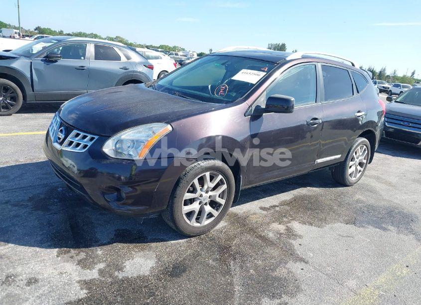 Photo 2 of 2011 Nissan Rogue SV (VIN JN8AS5MT6BW165782)