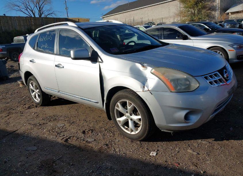 2011 Nissan Rogue SV (VIN JN8AS5MT6BW560500) main photo