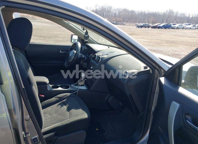 Photo 5 of 2011 Nissan Rogue S (VIN JN8AS5MT6BW566555)