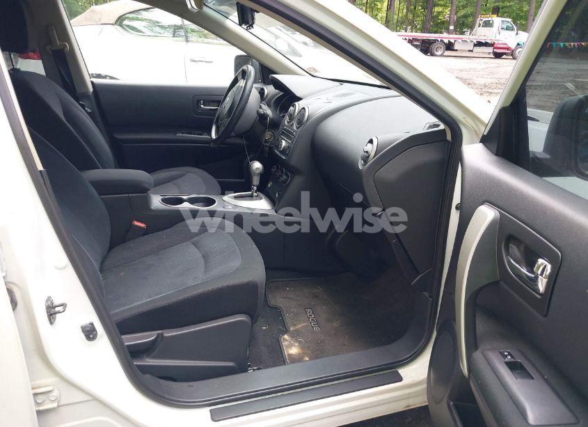 Photo 5 of 2012 Nissan Rogue S (VIN JN8AS5MT6CW294283)