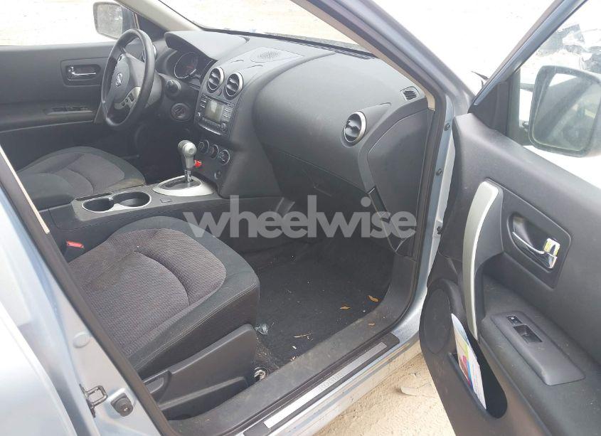 Photo 5 of 2013 Nissan Rogue SV (VIN JN8AS5MT6DW009910)