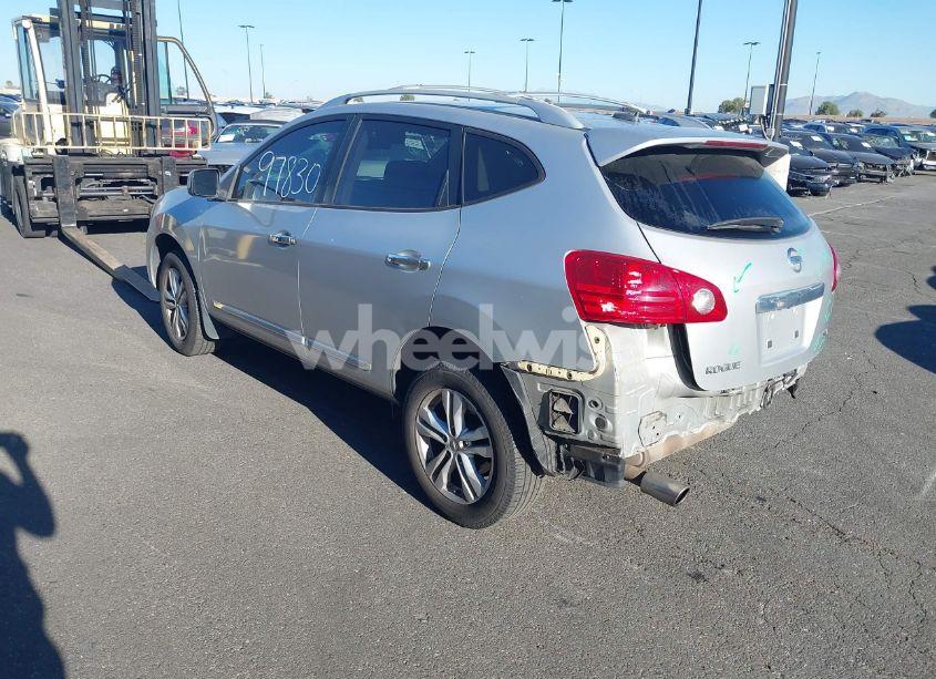 Photo 3 of 2013 Nissan Rogue SV (VIN JN8AS5MT6DW011432)