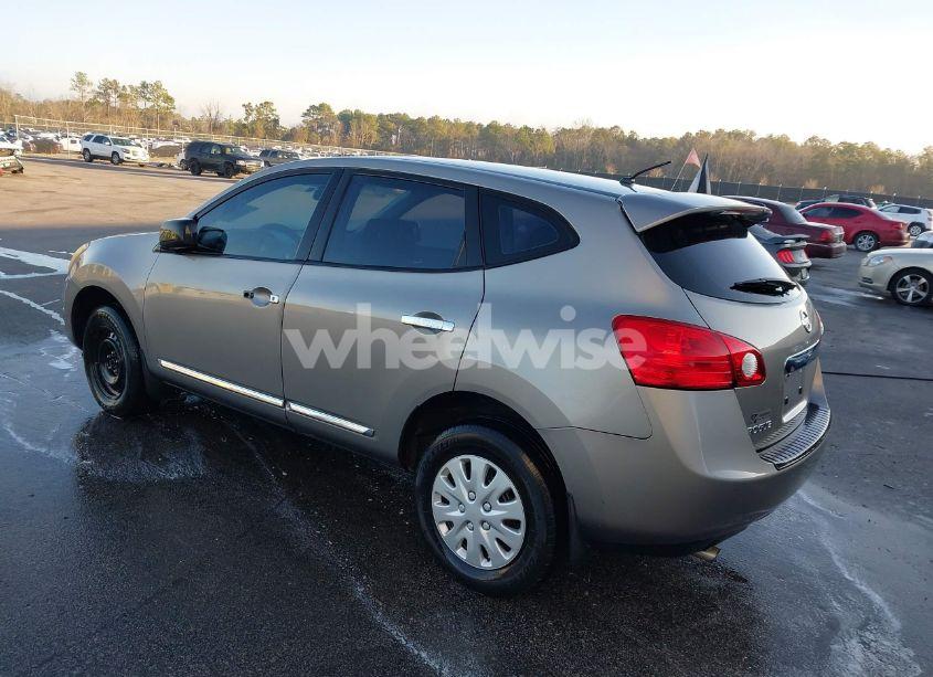 Photo 3 of 2013 Nissan Rogue S (VIN JN8AS5MT6DW013987)