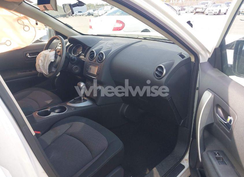 Photo 5 of 2013 Nissan Rogue SV (VIN JN8AS5MT6DW020034)