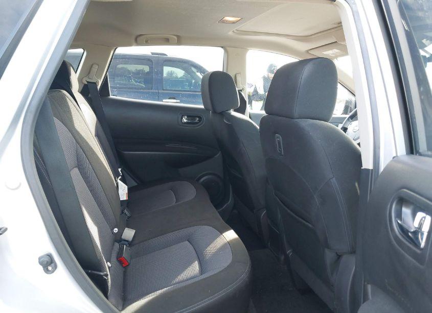 Photo 8 of 2013 Nissan Rogue SV (VIN JN8AS5MT6DW509971)