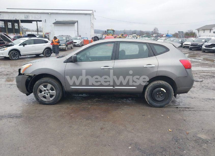 Photo 15 of 2013 Nissan Rogue S (VIN JN8AS5MT6DW529668)