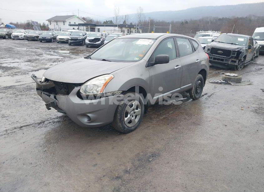 Photo 2 of 2013 Nissan Rogue S (VIN JN8AS5MT6DW529668)