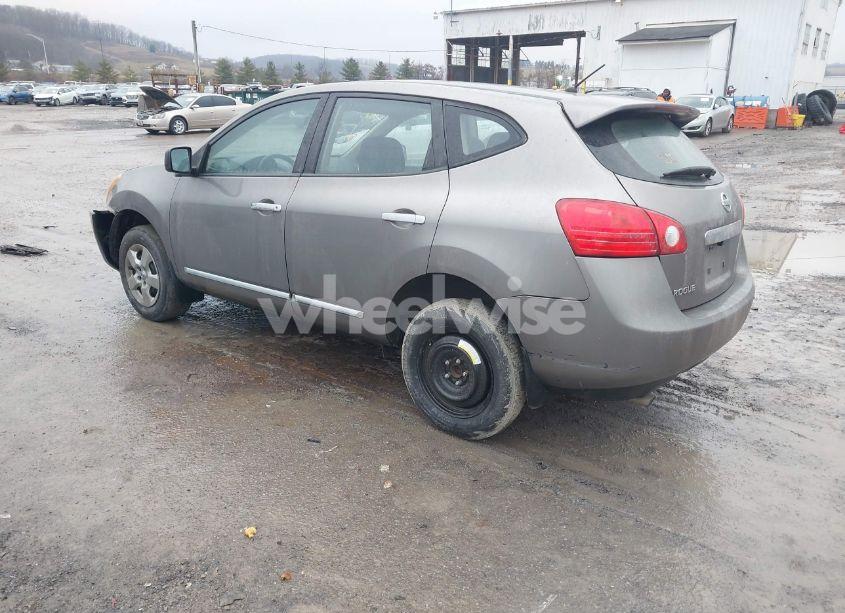 Photo 3 of 2013 Nissan Rogue S (VIN JN8AS5MT6DW529668)