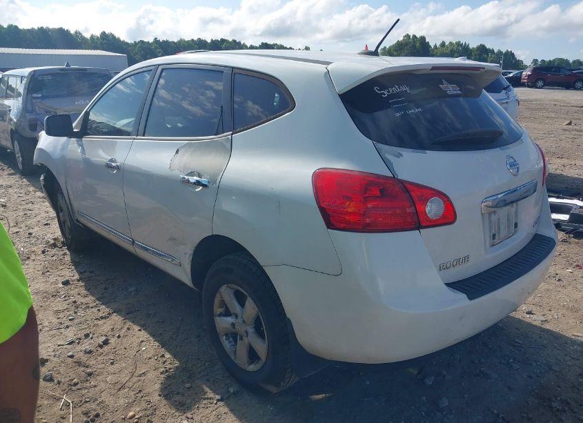 Photo 3 of 2013 Nissan Rogue S (VIN JN8AS5MT6DW533008)