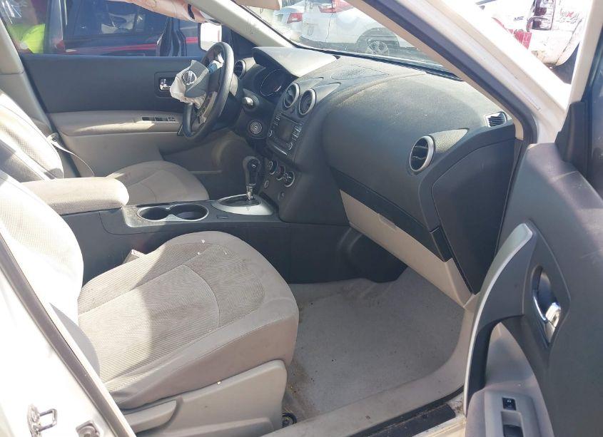 Photo 5 of 2013 Nissan Rogue S (VIN JN8AS5MT6DW533008)